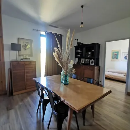 De Charme Au Coeur De L'entre-deux-mers شقة